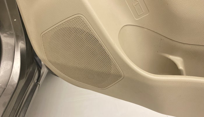 2020 Maruti Dzire LXI, Petrol, Manual, 12,880 km, Infotainment system - Front speakers missing / not working