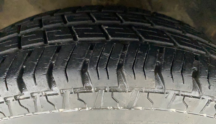2011 Maruti Alto LXI, Petrol, Manual, 12,174 km, Left Front Tyre Tread