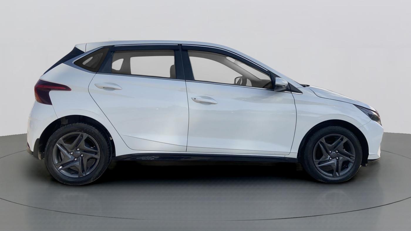 2021 Hyundai NEW I20 SPORTZ 1.5 MT, Diesel, Manual, 15,103 km, Right Side View