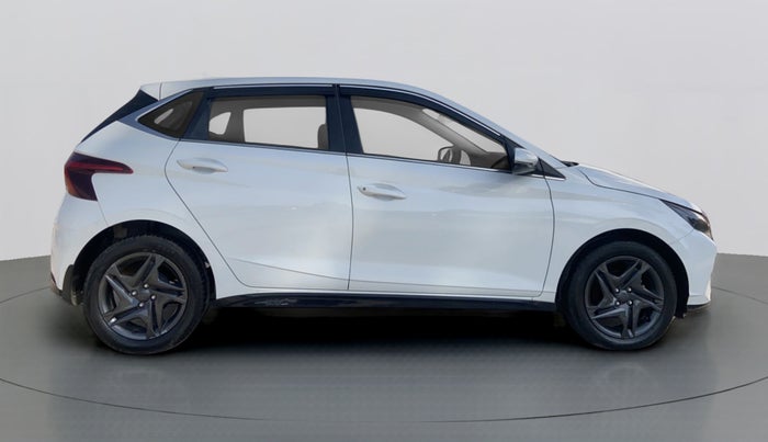 2021 Hyundai NEW I20 SPORTZ 1.5 MT, Diesel, Manual, 15,103 km, Right Side View