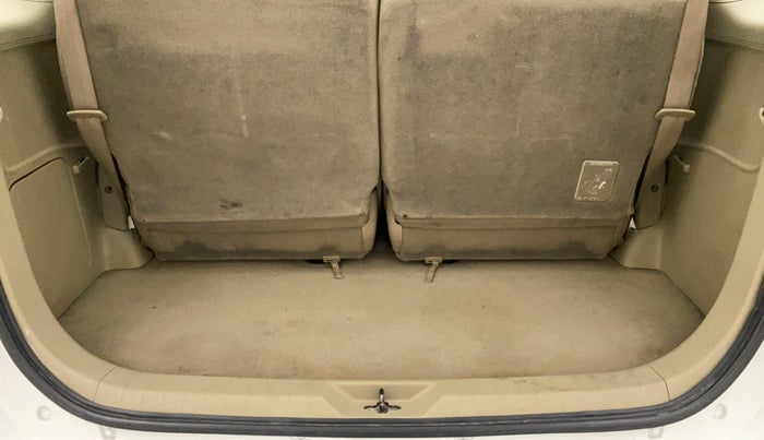 2010 Toyota Fortuner 3.0 4X4 MT, Diesel, Manual, 1,18,533 km, Boot Inside