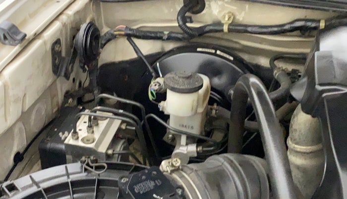 2010 Toyota Fortuner 3.0 4X4 MT, Diesel, Manual, 1,18,533 km, Right Apron - Apron is partially repaired