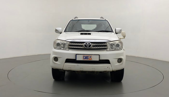 2010 Toyota Fortuner 3.0 4X4 MT, Diesel, Manual, 1,18,533 km, Front
