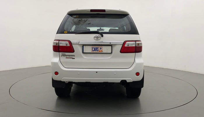 2010 Toyota Fortuner 3.0 4X4 MT, Diesel, Manual, 1,18,533 km, Back/Rear