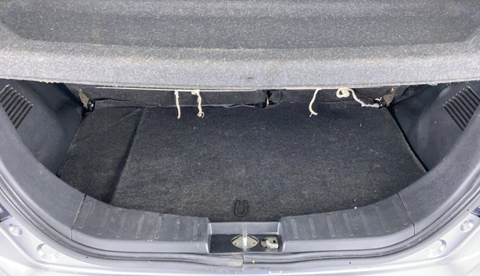 2013 Maruti Wagon R Stingray VXI, Petrol, Manual, 28,979 km, Boot Inside