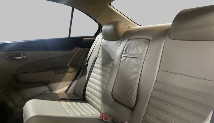 2017 Maruti Ciaz DELTA 1.4 MT PETROL, Petrol, Manual, 99,250 km, Right Side Rear Door Cabin