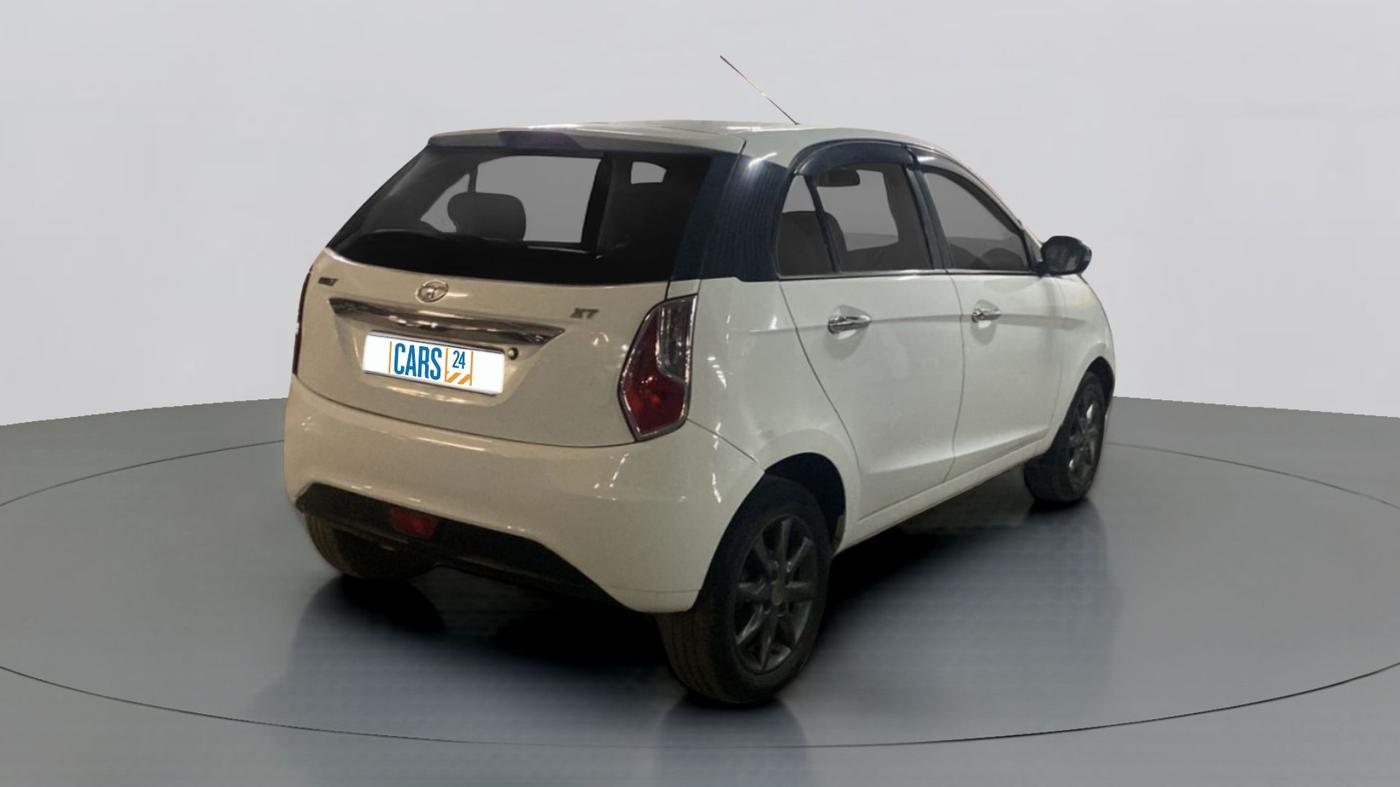 2015 Tata Bolt XT QUADRAJET, Diesel, Manual, 79,620 km, Right Back Diagonal