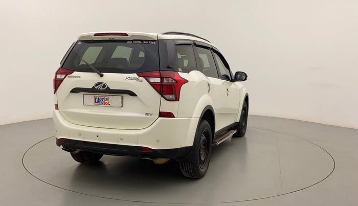 2018 Mahindra XUV500 W7, Diesel, Manual, 67,379 km, Right Back Diagonal