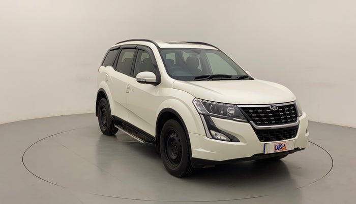 2018 Mahindra XUV500 W7, Diesel, Manual, 67,379 km, Right Front Diagonal