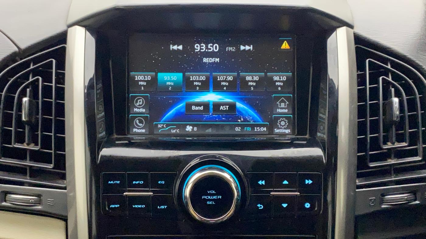 2018 Mahindra XUV500 W7, Diesel, Manual, 67,379 km, Infotainment System