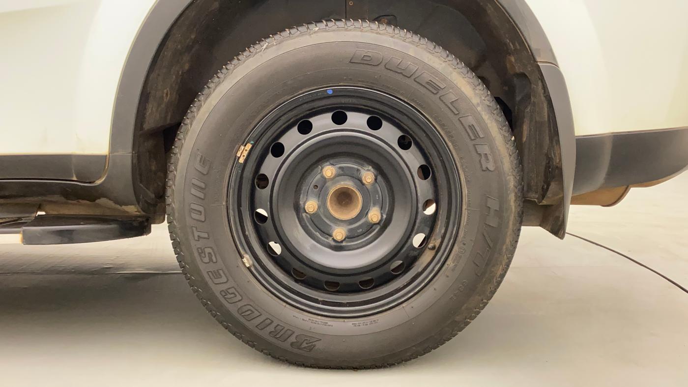 2018 Mahindra XUV500 W7, Diesel, Manual, 67,379 km, Left Rear Wheel