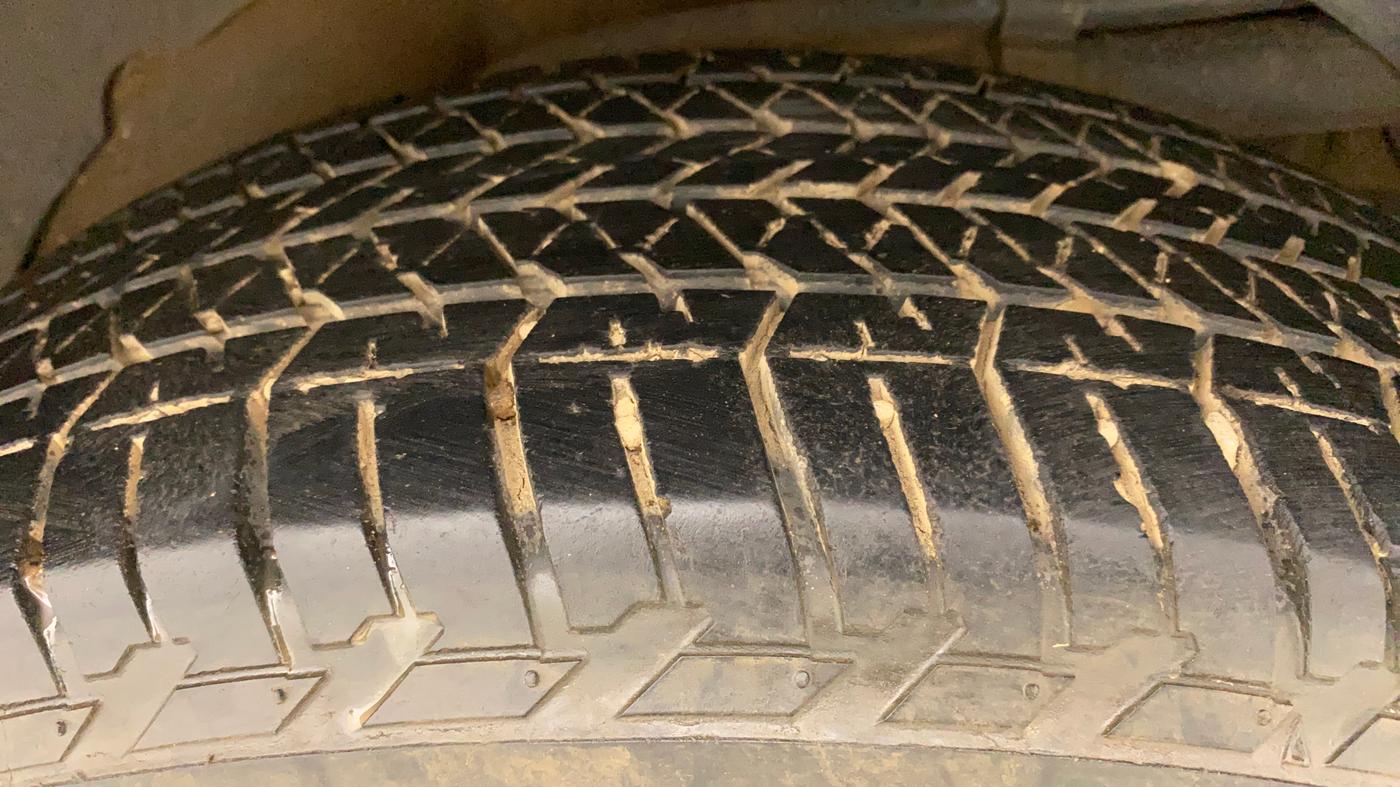 2018 Mahindra XUV500 W7, Diesel, Manual, 67,379 km, Left Rear Tyre Tread