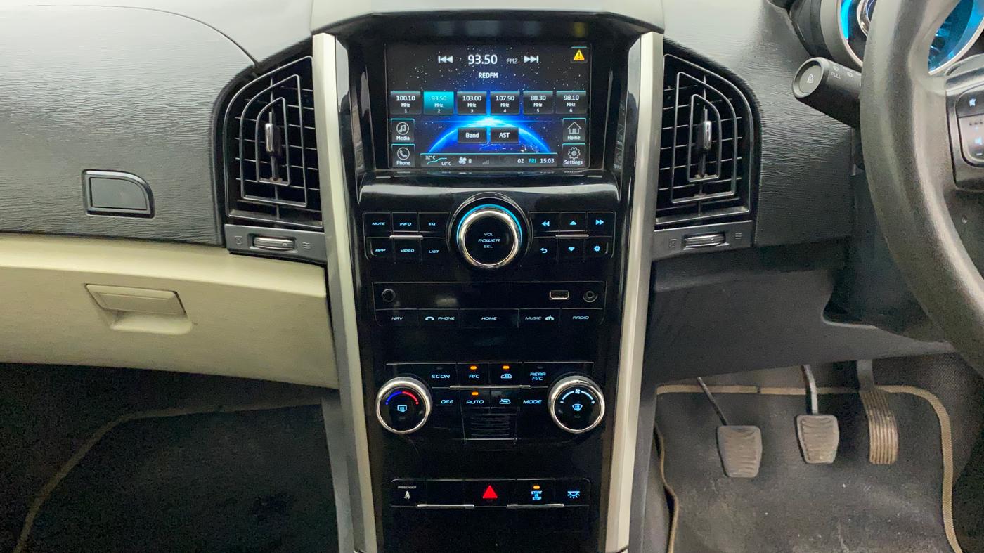 2018 Mahindra XUV500 W7, Diesel, Manual, 67,379 km, Air Conditioner