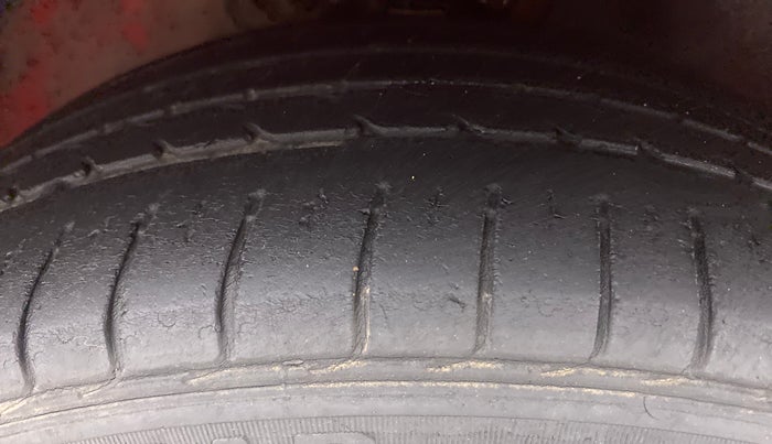2017 Volkswagen Polo GT TSI 1.2 PETROL AT, Petrol, Automatic, 65,423 km, Left Rear Tyre Tread