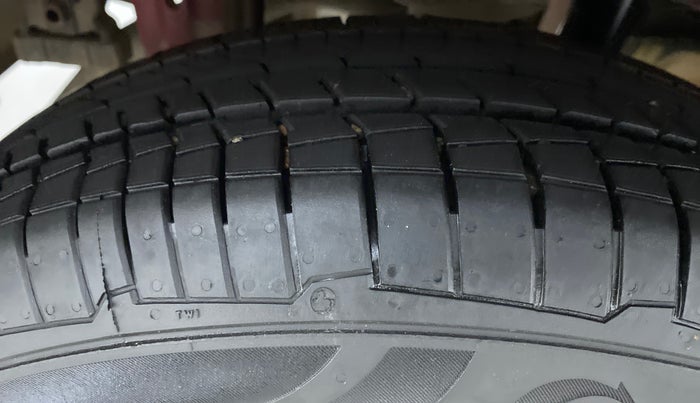 2015 Maruti Alto K10 VXI AMT, Petrol, Automatic, 43,594 km, Right Rear Tyre Tread