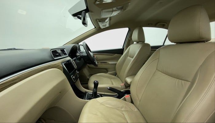 2018 Maruti Ciaz ALPHA 1.5 SHVS PETROL, Petrol, Manual, 42,142 km, Right Side Front Door Cabin