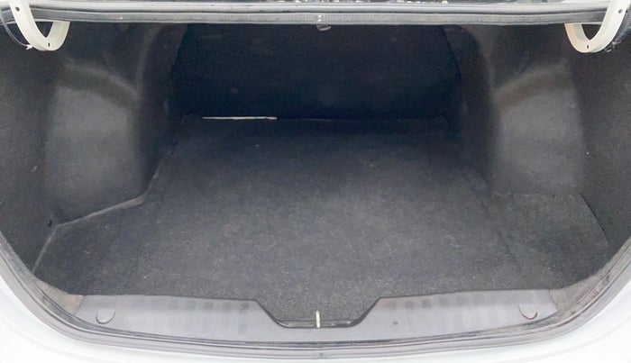 2018 Maruti Ciaz ALPHA 1.5 SHVS PETROL, Petrol, Manual, 42,142 km, Boot Inside