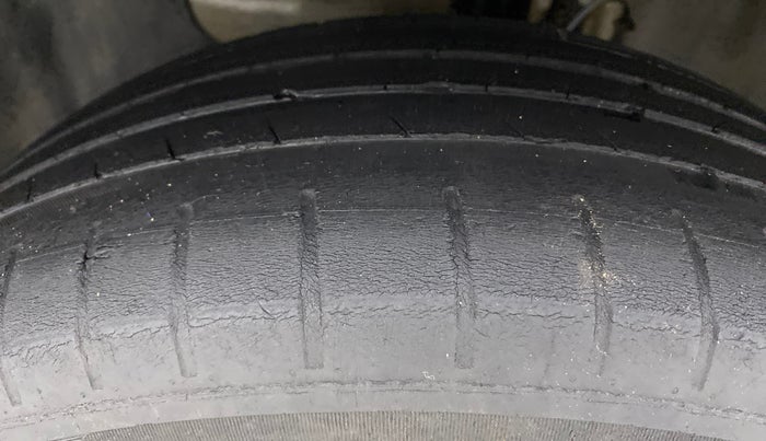 2018 Hyundai Elite i20 ASTA 1.4 CRDI (O), Diesel, Manual, 54,780 km, Left Front Tyre Tread