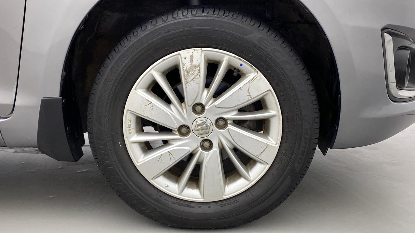 2015 Maruti Swift ZXI, Petrol, Manual, 57,817 km, Right Front Wheel