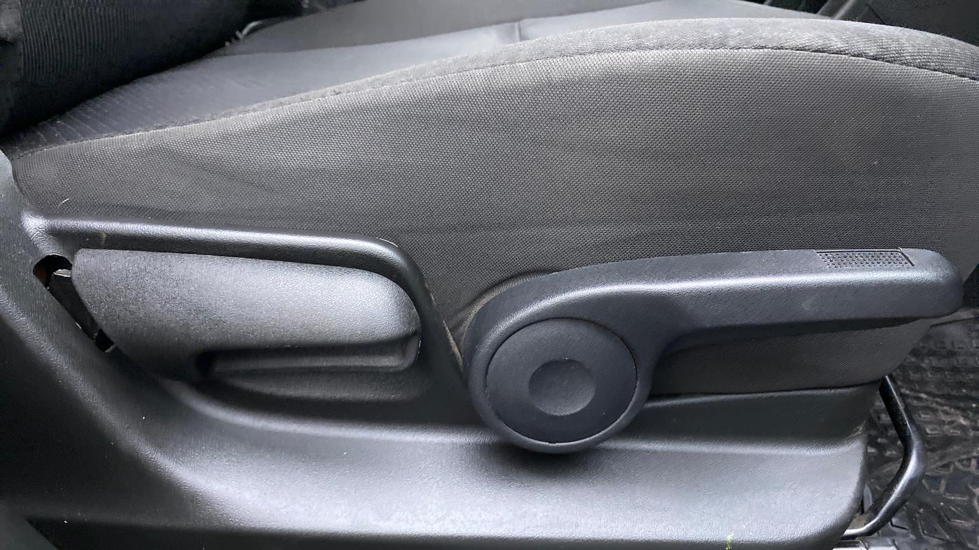 2015 Maruti Swift ZXI, Petrol, Manual, 57,817 km, Driver Side Adjustment Panel