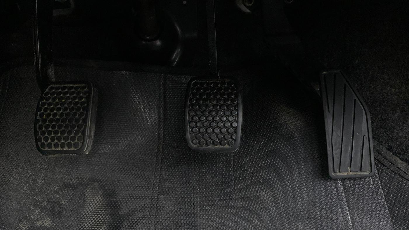2018 Maruti Alto K10 VXI, Petrol, Manual, 16,711 km, Pedals
