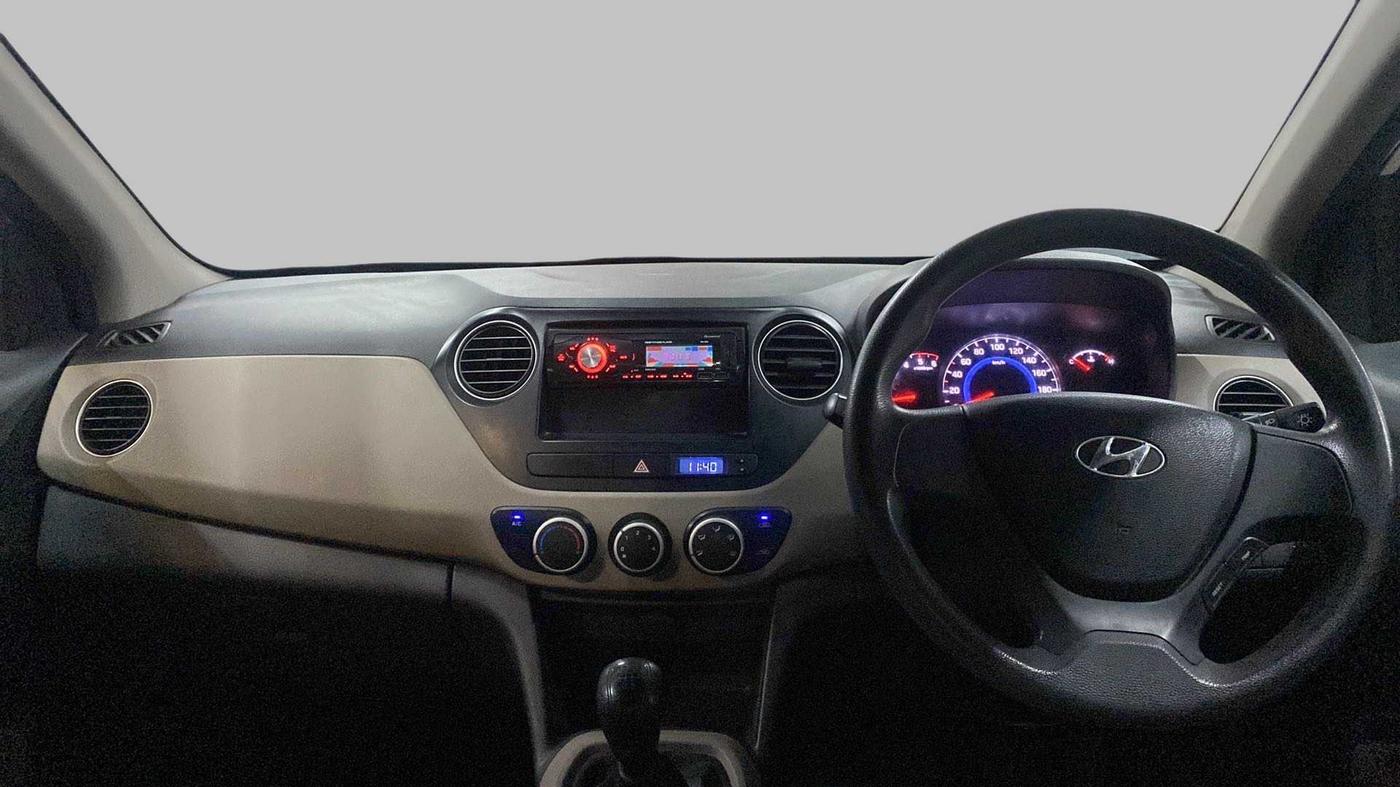 2015 Hyundai Grand i10 MAGNA 1.1 CRDI, Diesel, Manual, 35,750 km, Dashboard