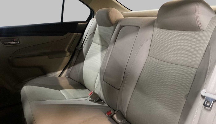 2016 Maruti Ciaz VXI+, Petrol, Manual, 43,306 km, Right Side Rear Door Cabin