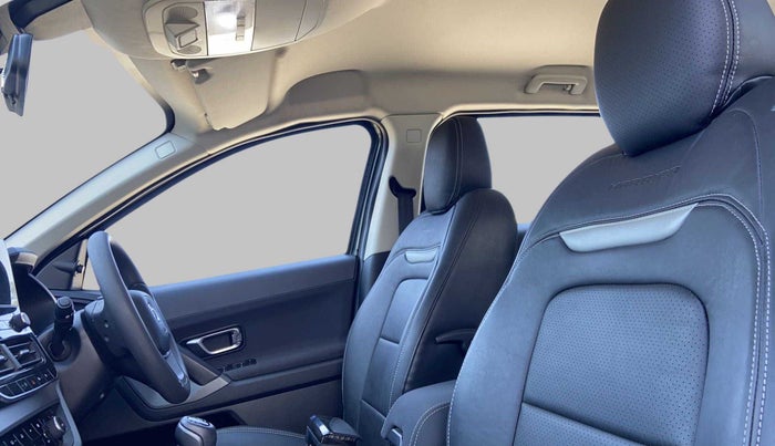 2021 Tata Harrier XT 2.0L Kryotec, Diesel, Manual, 14,493 km, Right Side Front Door Cabin