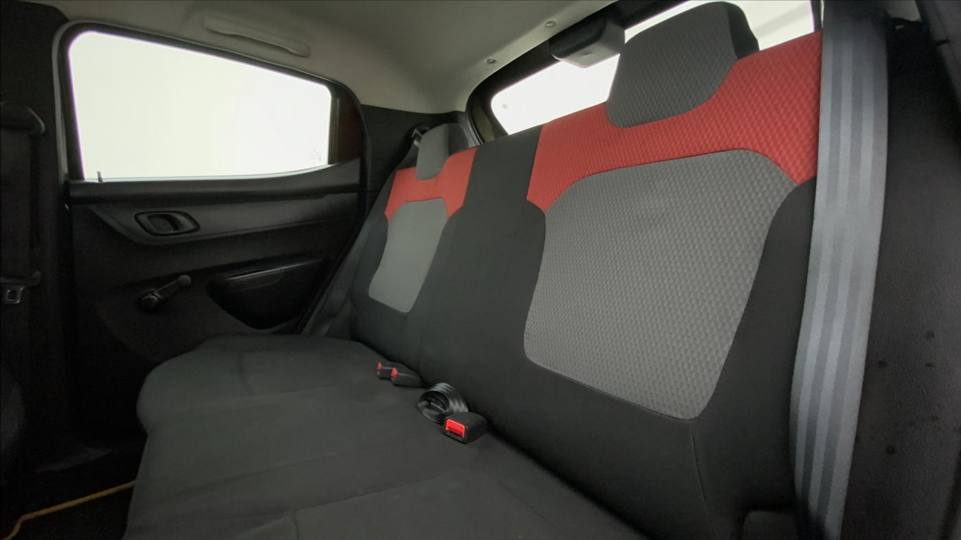 2017 Renault Kwid RXT 1.0 EASY-R  AT, Petrol, Automatic, 22,097 km, Right Side Rear Door Cabin