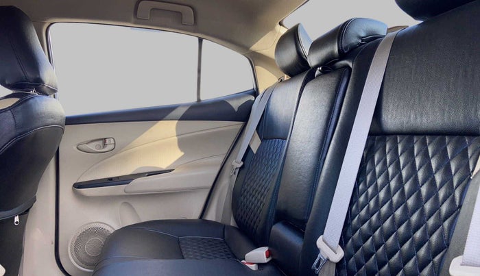 2019 Toyota YARIS J MT, Petrol, Manual, 14,792 km, Right Side Rear Door Cabin