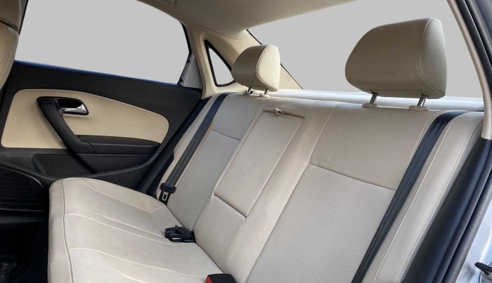 2018 Skoda Rapid STYLE 1.6 MPI MT, Petrol, Manual, 39,933 km, Right Side Rear Door Cabin