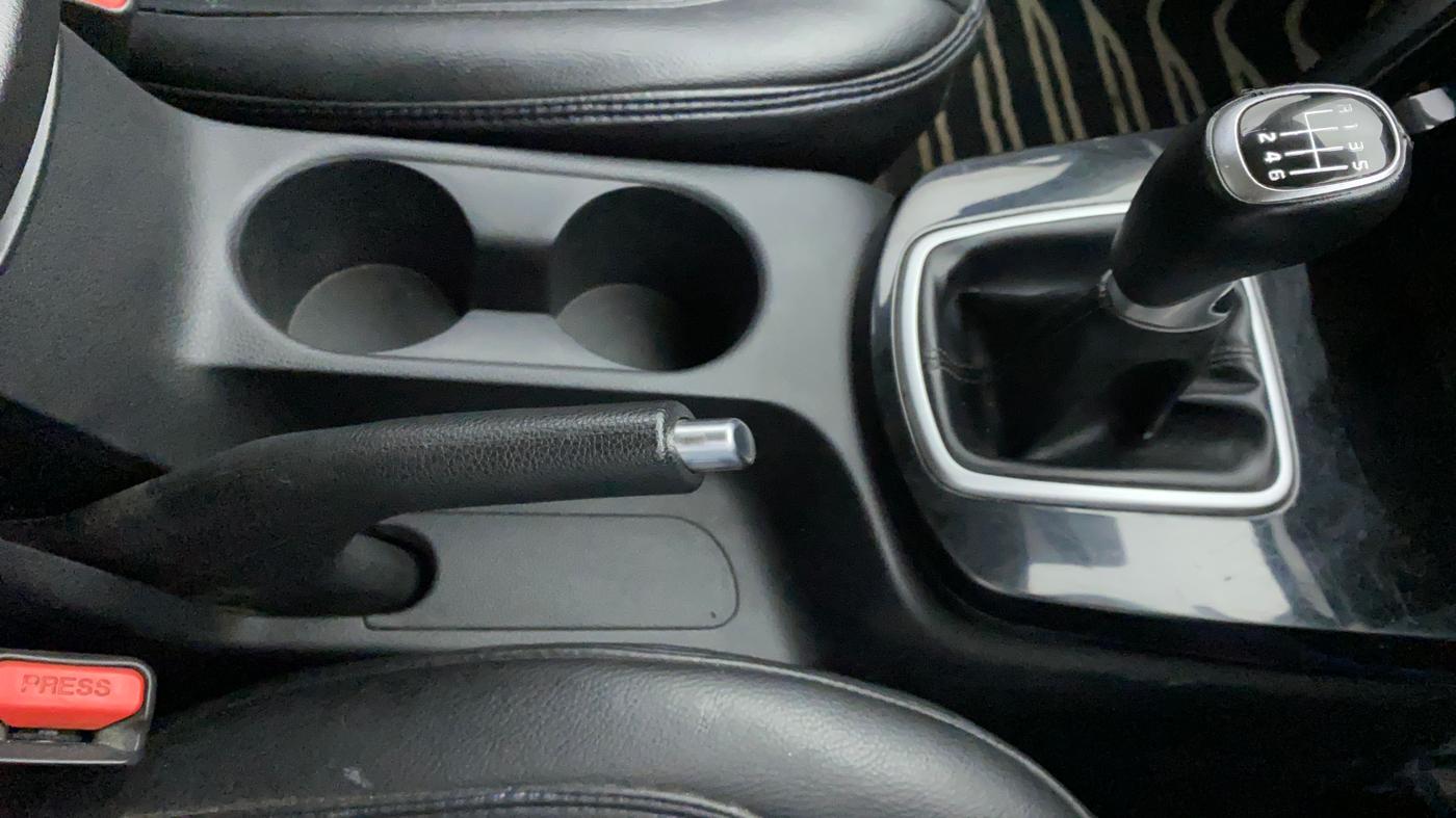 2020 KIA SELTOS HTK PLUS 1.5, Petrol, Manual, 53,416 km, Gear Lever
