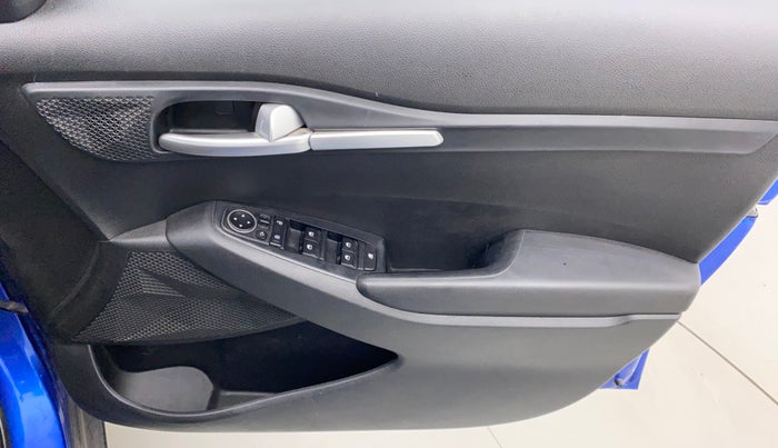 2020 KIA SELTOS HTK PLUS 1.5, Petrol, Manual, 53,416 km, Driver Side Door Panels Control