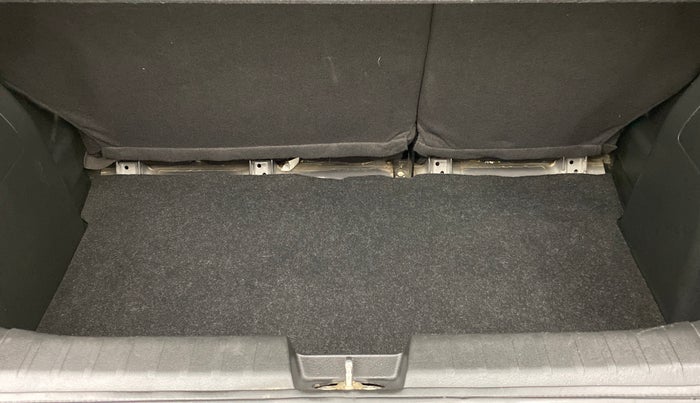 2017 Maruti Baleno ZETA PETROL 1.2, Petrol, Manual, 39,740 km, Boot Inside