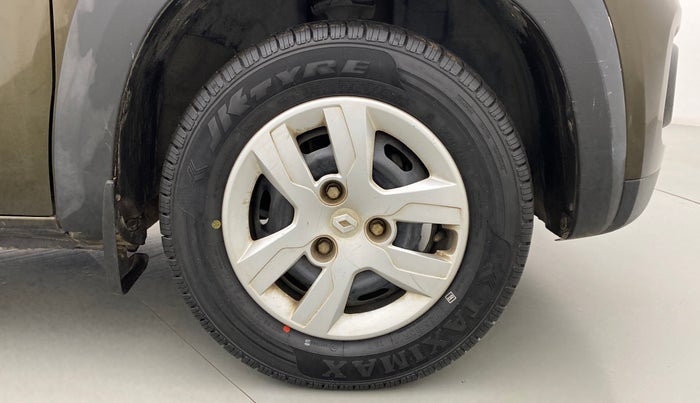 2016 Renault Kwid RXT, Petrol, Manual, 56,973 km, Right Front Wheel
