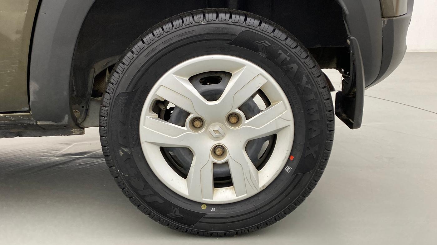 2016 Renault Kwid RXT, Petrol, Manual, 56,973 km, Left Rear Wheel