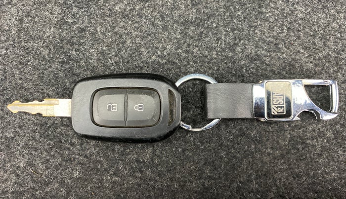 2016 Renault Kwid RXT, Petrol, Manual, 56,973 km, Key Close Up