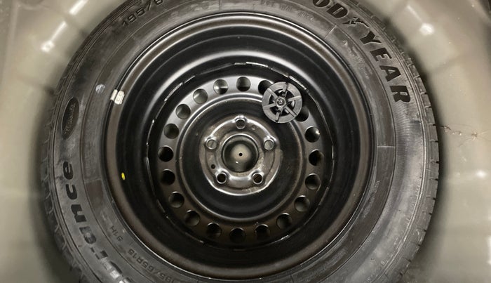 2022 KIA SONET HTK PLUS 1.0 IMT, Petrol, Manual, 76,414 km, Spare Tyre