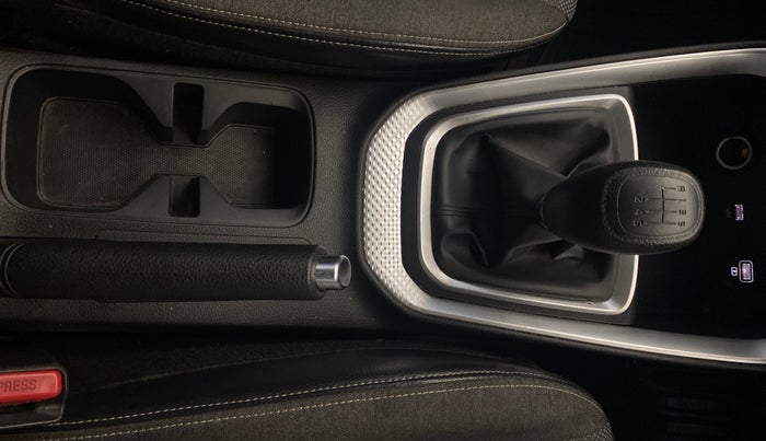 2022 KIA SONET HTK PLUS 1.0 IMT, Petrol, Manual, 76,414 km, Gear Lever