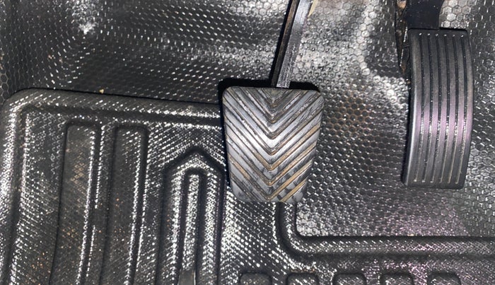 2022 KIA SONET HTK PLUS 1.0 IMT, Petrol, Manual, 76,414 km, Pedals