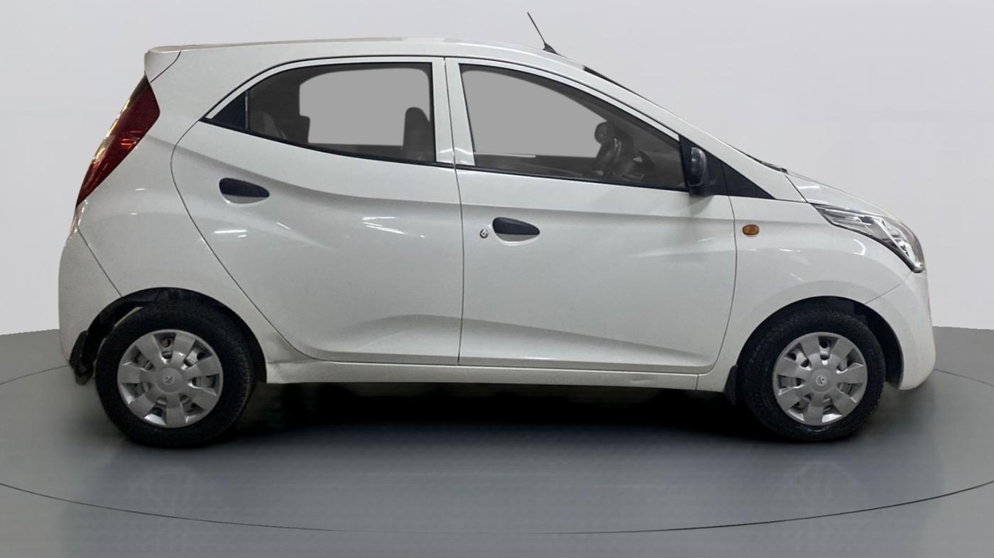 2018 Hyundai Eon ERA +, Petrol, Manual, 45,098 km, Right Side View