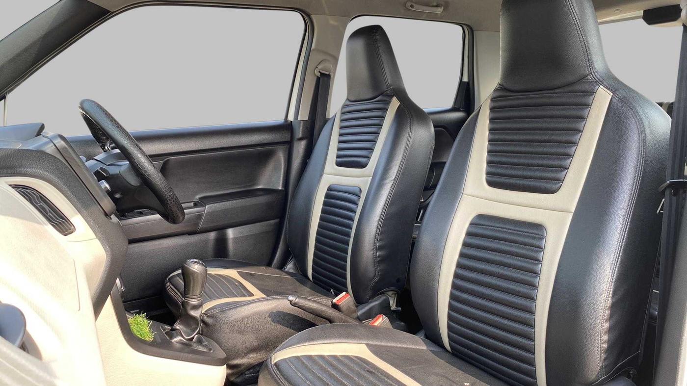 2019 Maruti Wagon R 1.0 VXI, Petrol, Manual, 77,724 km, Right Side Front Door Cabin