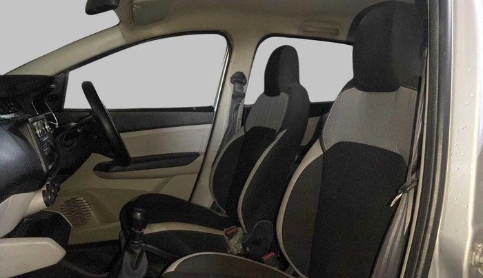 2019 Renault TRIBER 1.0 RXL PETROL, Petrol, Manual, 31,085 km, Right Side Front Door Cabin