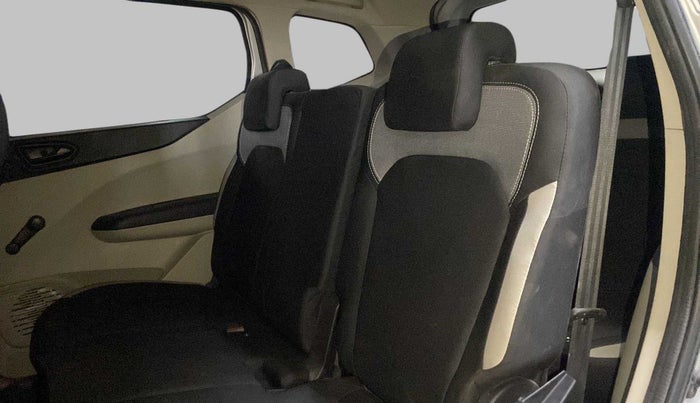 2019 Renault TRIBER 1.0 RXL PETROL, Petrol, Manual, 31,085 km, Right Side Rear Door Cabin