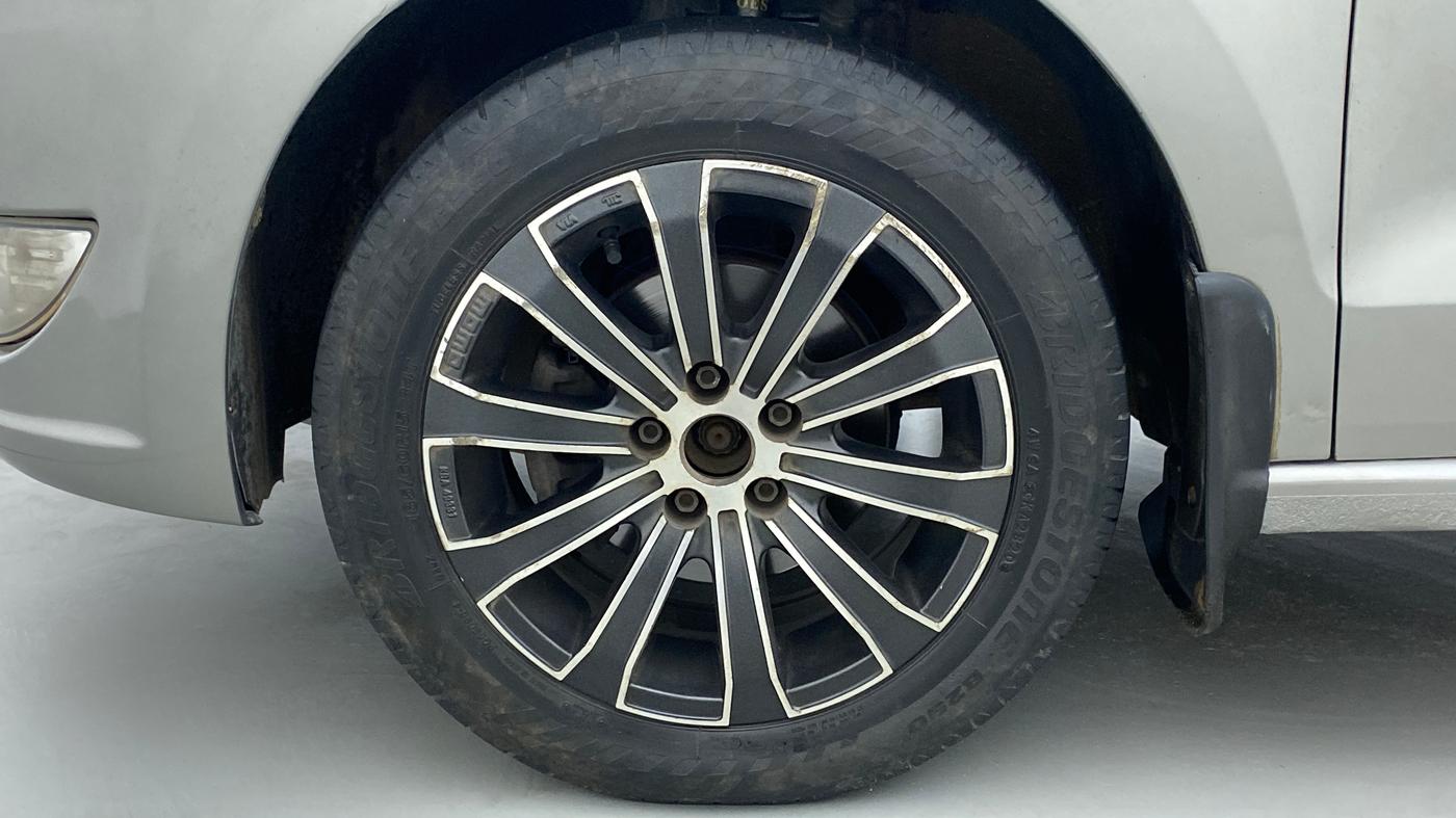 2016 Skoda Rapid ELEGANCE 1.6 MPFI AT, Petrol, Automatic, 99,847 km, Left Front Wheel