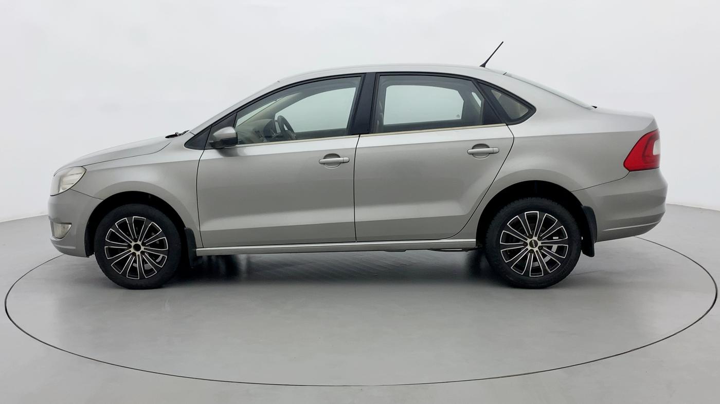 2016 Skoda Rapid ELEGANCE 1.6 MPFI AT, Petrol, Automatic, 99,847 km, Left Side