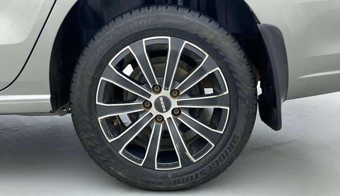2016 Skoda Rapid ELEGANCE 1.6 MPFI AT, Petrol, Automatic, 99,847 km, Left Rear Wheel