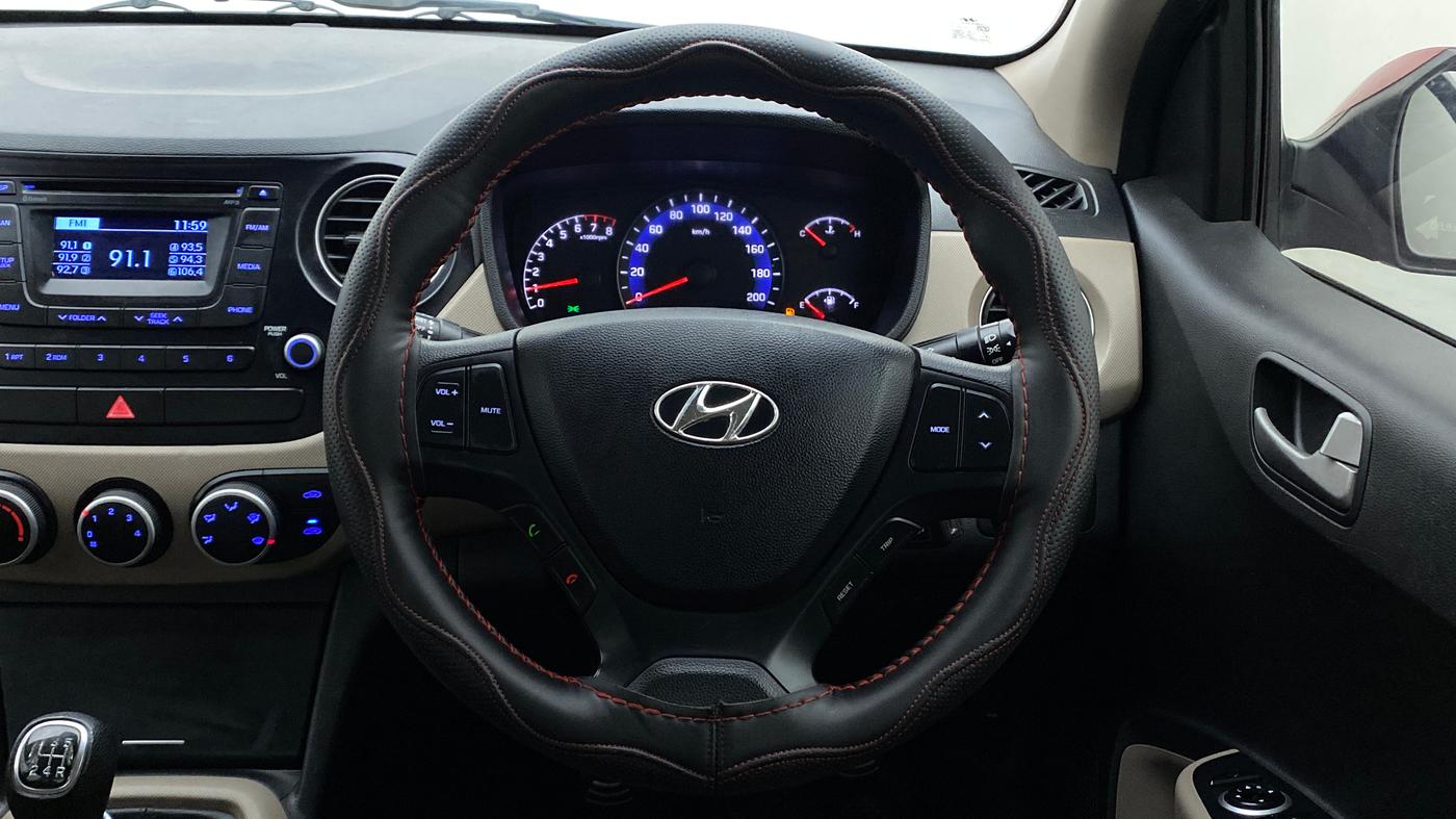 2015 Hyundai Xcent S (O) 1.2, Petrol, Manual, 59,855 km, Steering Wheel Close Up