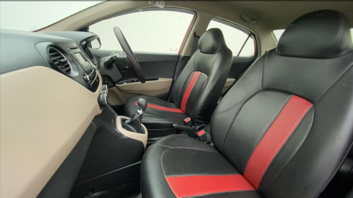 2015 Hyundai Xcent S (O) 1.2, Petrol, Manual, 59,855 km, Right Side Front Door Cabin