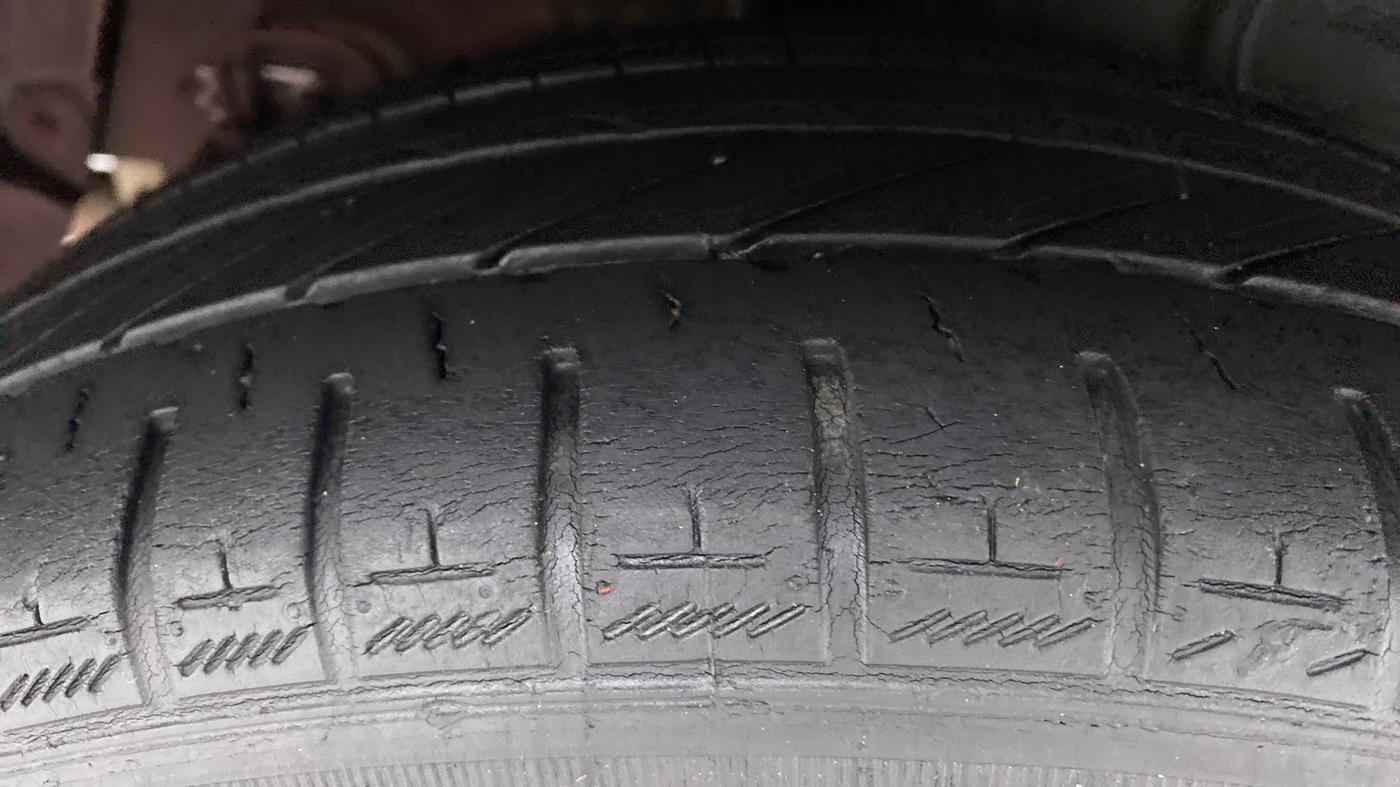 2015 Hyundai Xcent S (O) 1.2, Petrol, Manual, 59,855 km, Right Rear Tyre Tread